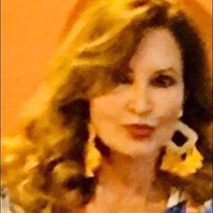 Meet your Posher, Eve